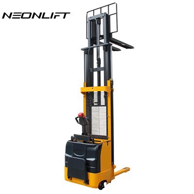 Potpuno električni slagač